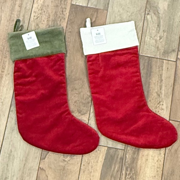 PB Classic Velvet Stockings - Medium 19.5" - Picture 1 of 8